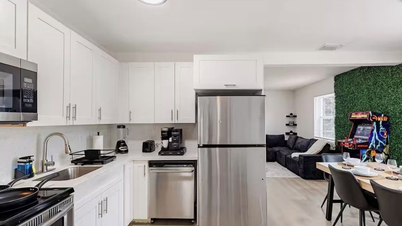 Photo of Kitchen in South Middle River