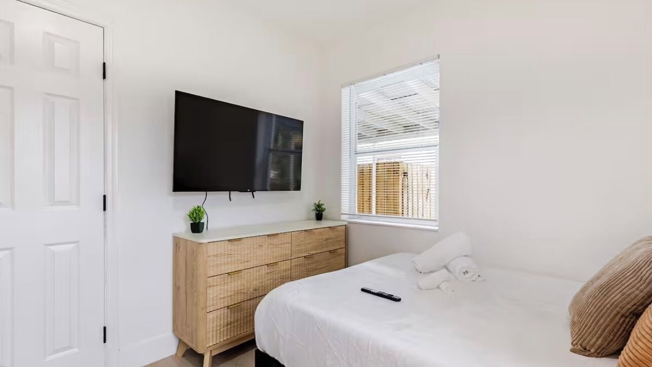 Photo of Bedroom in South Middle River