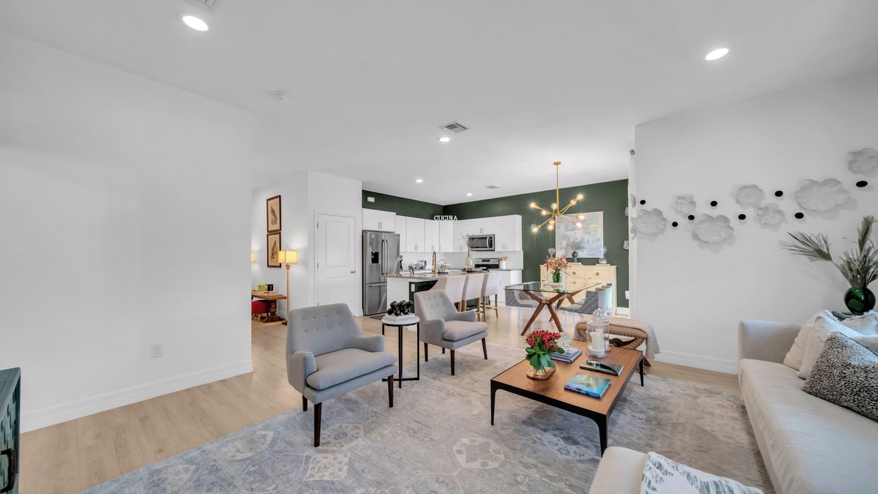 Photo of Livingroom in LaBelle