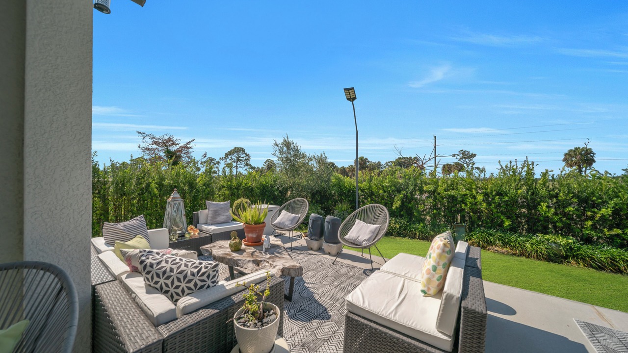 Photo of Patio Balcony in LaBelle