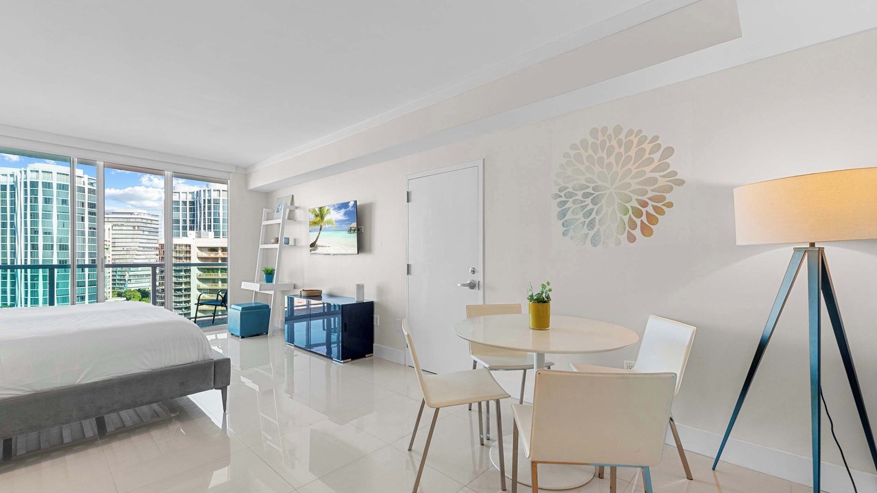 Photo of Bedroom in Coconut Grove