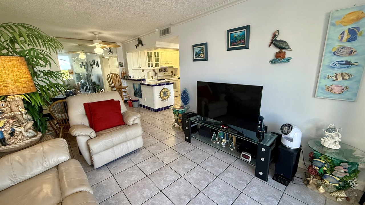 Photo of Livingroom in Islamorada