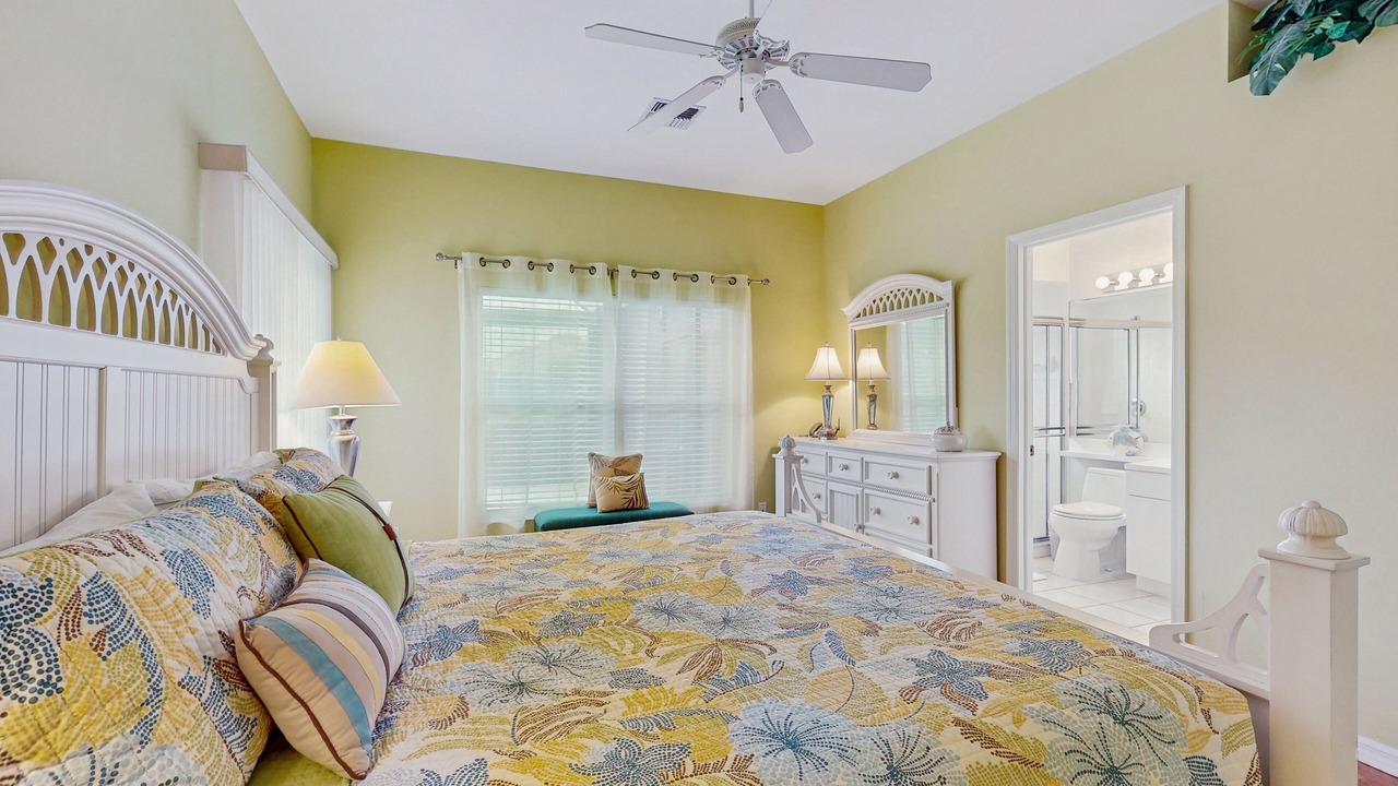 Photo of Bedroom in Falcons Glen