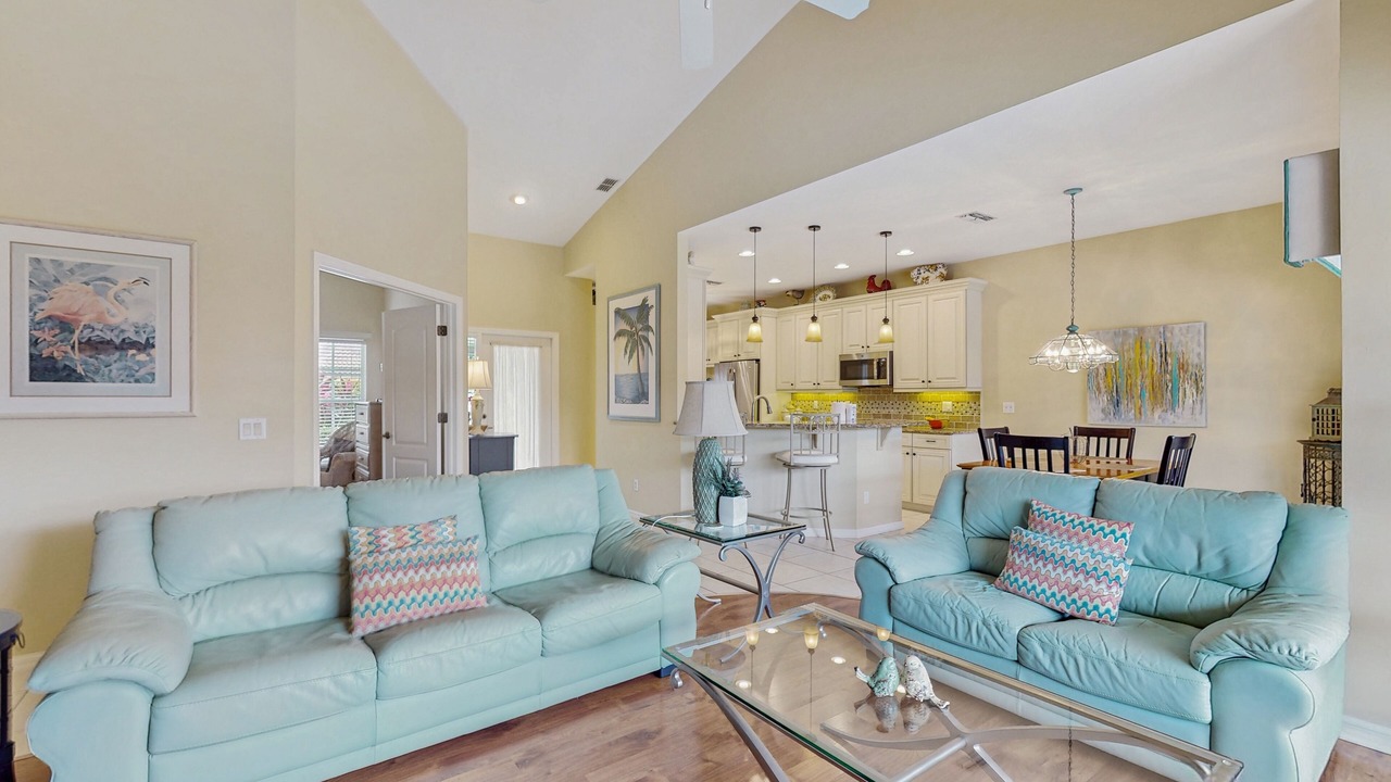 Photo of Livingroom in Falcons Glen