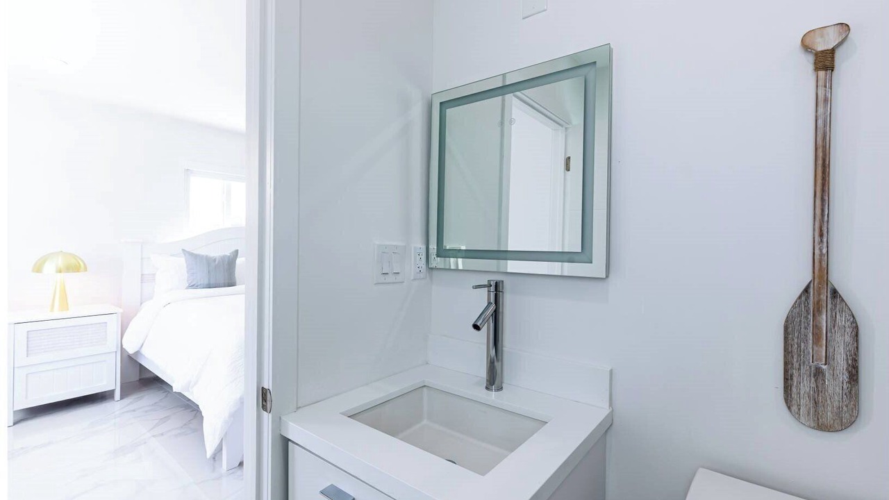 Photo of Bathroom in Marathon