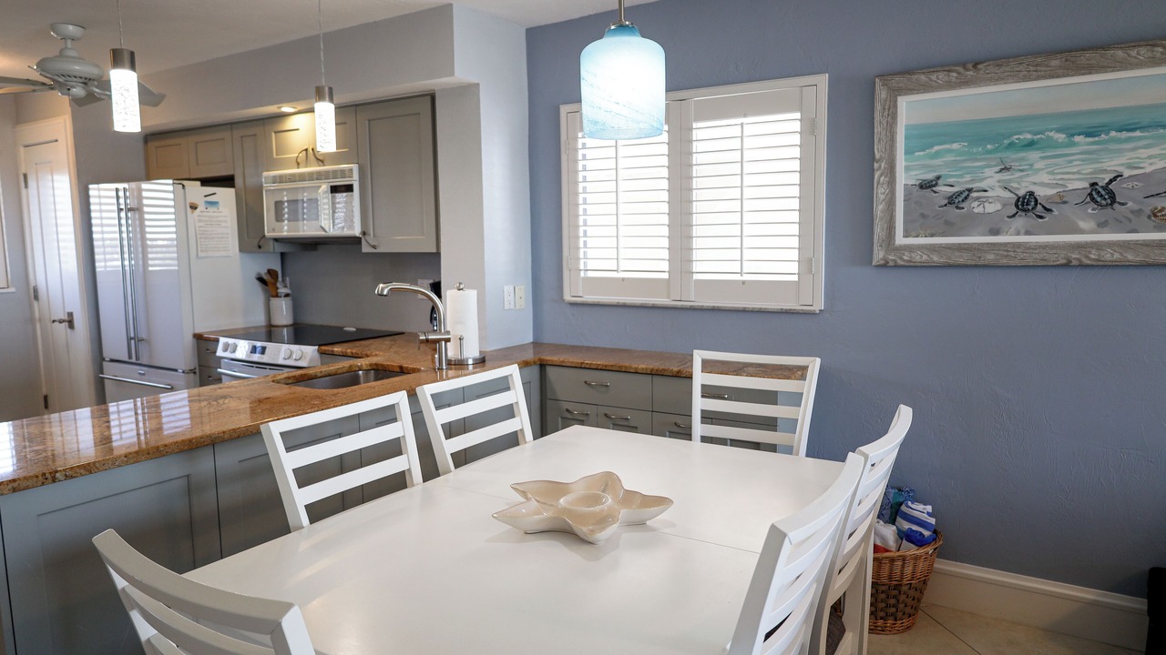 Photo of Kitchen in Laguna Shores