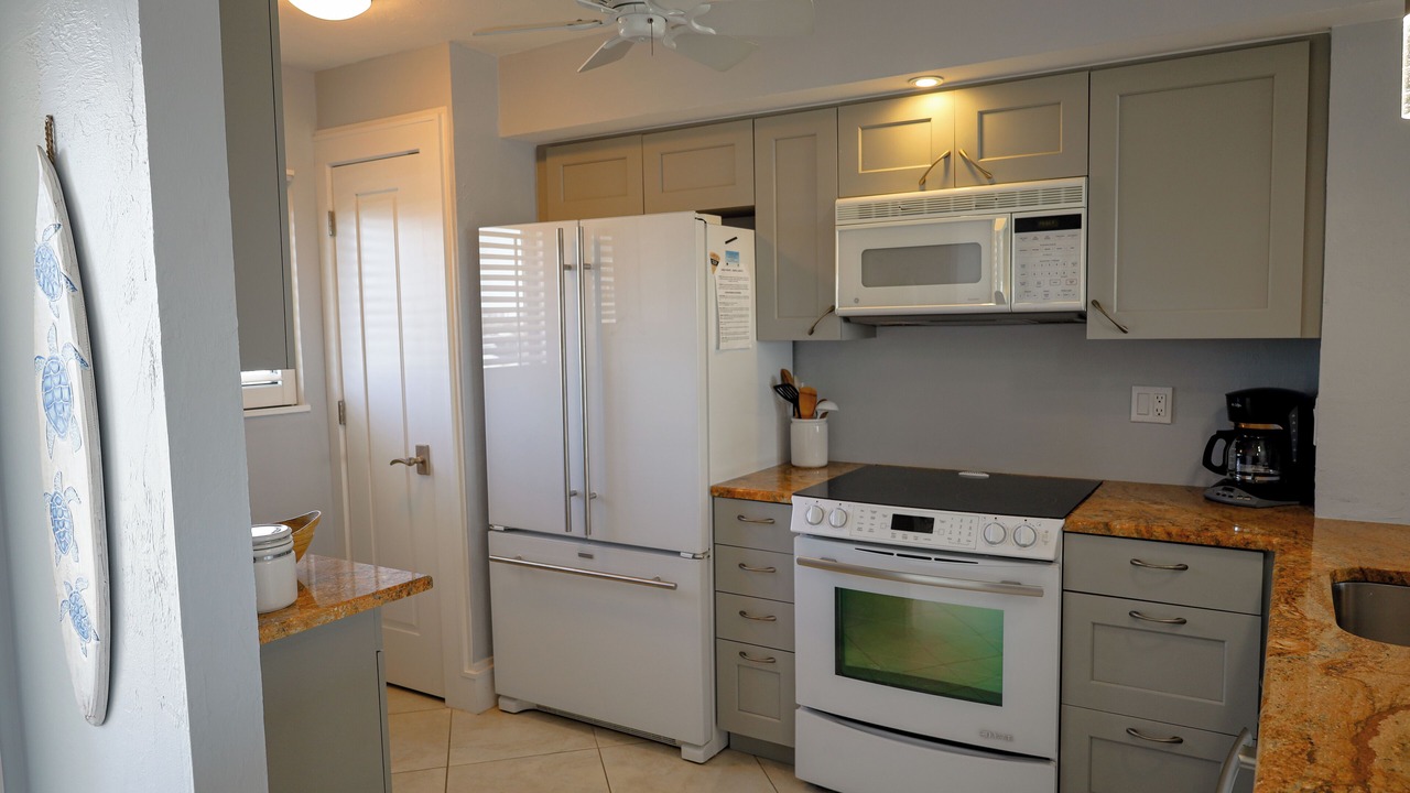 Photo of Kitchen in Laguna Shores