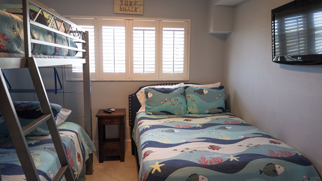 Photo of Bedroom in Laguna Shores