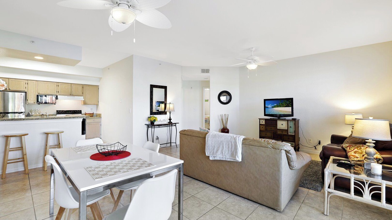 Photo of Livingroom in North Naples