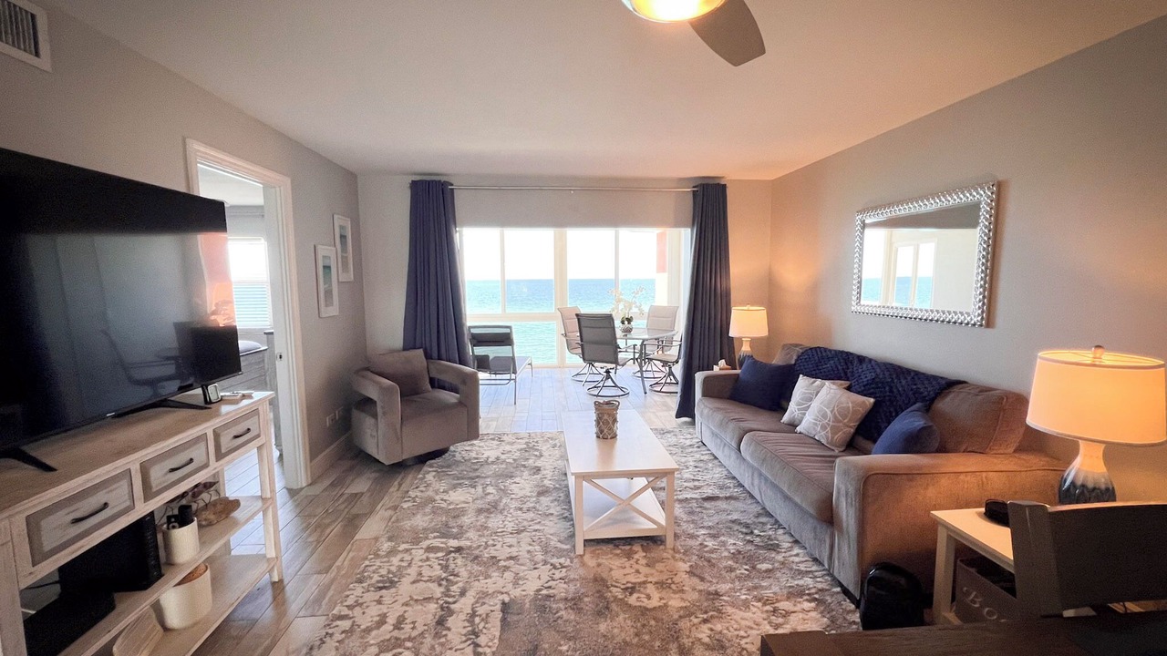 Photo of Livingroom in Siesta Key