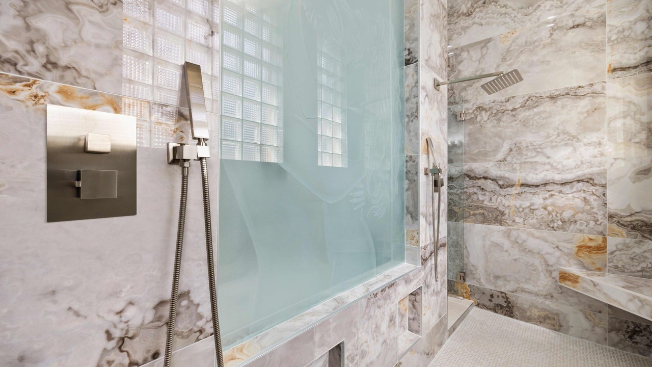 Photo of Bathroom in Plantation