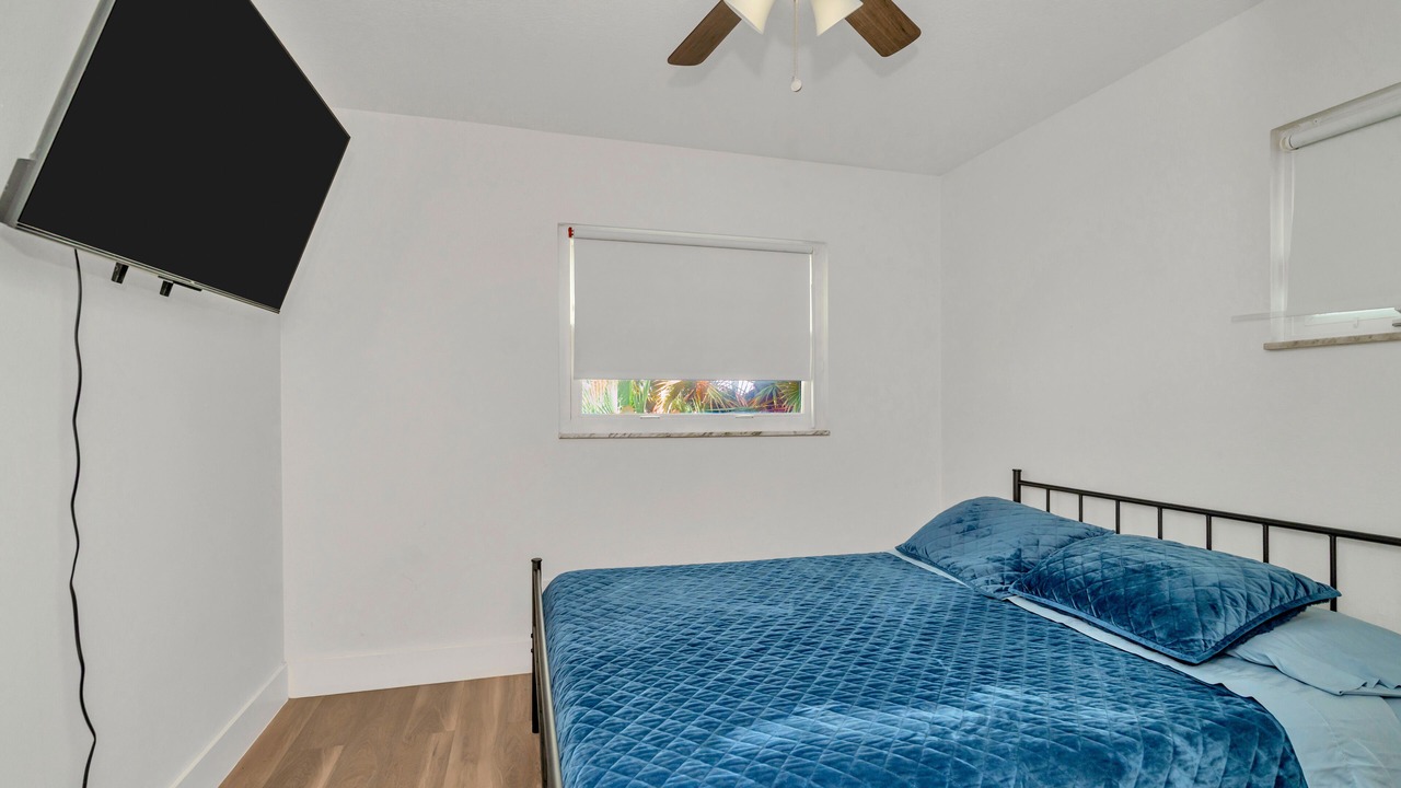 Photo of Bedroom in Bay Crest Park