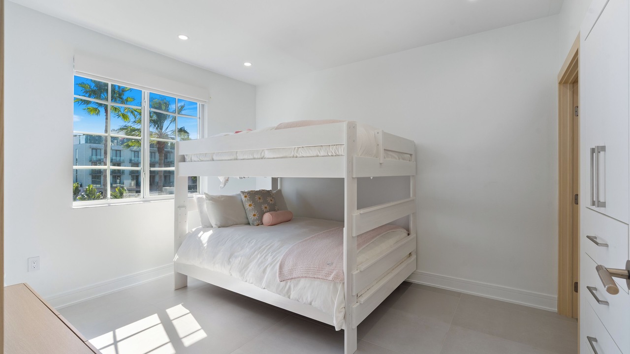 Photo of Bedroom in Pineapple Grove Arts District