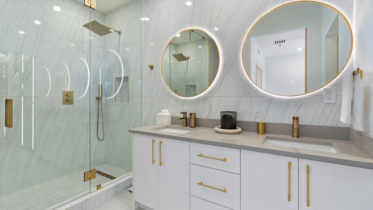Photo of Bathroom in Pineapple Grove Arts District