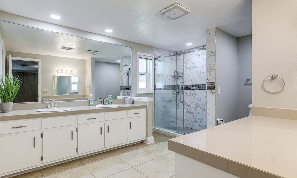 Photo of Bathroom in Clewiston