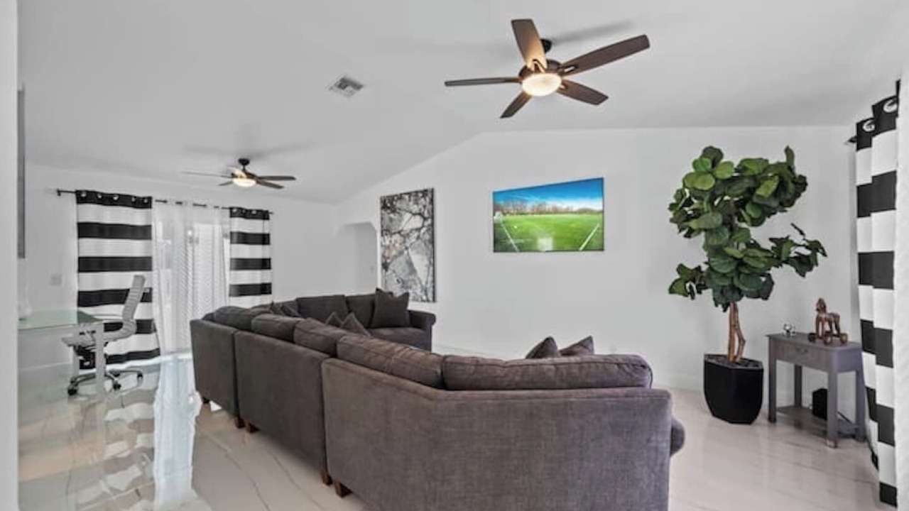 Photo of Livingroom in Wellington