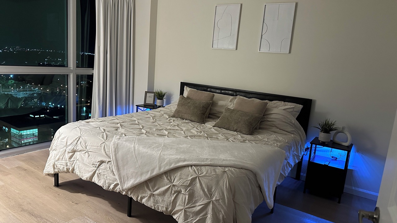 Photo of Bedroom in Downtown Historic District