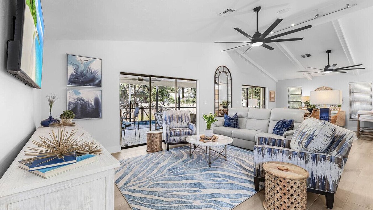 Photo of Livingroom in Naples Park