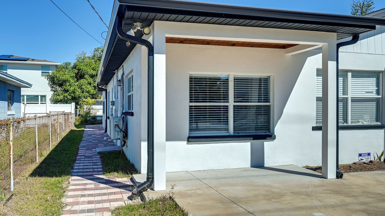 Photo of Outdoor in Carver City - Lincoln Gardens