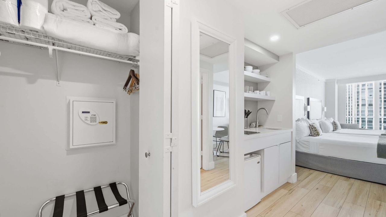 Photo of Bedroom in Coconut Grove