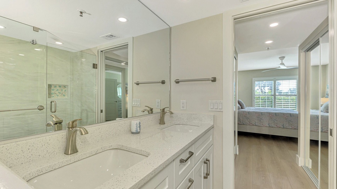 Photo of Bathroom in Plantation