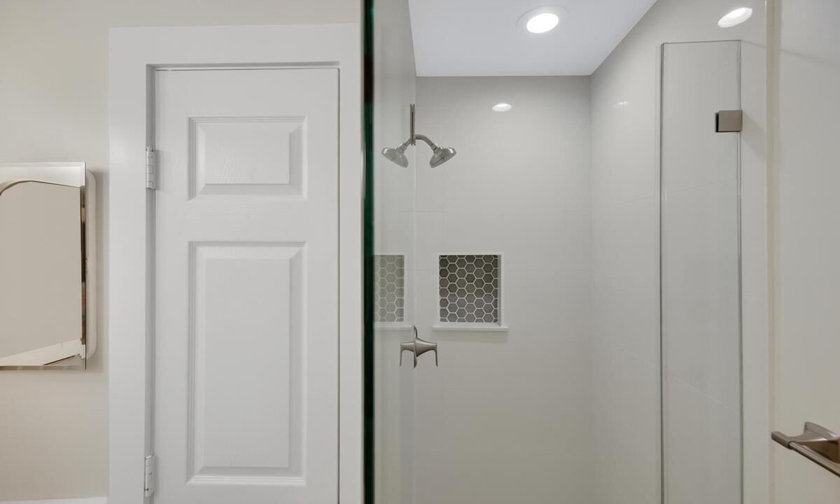 Photo of Bathroom in Marathon
