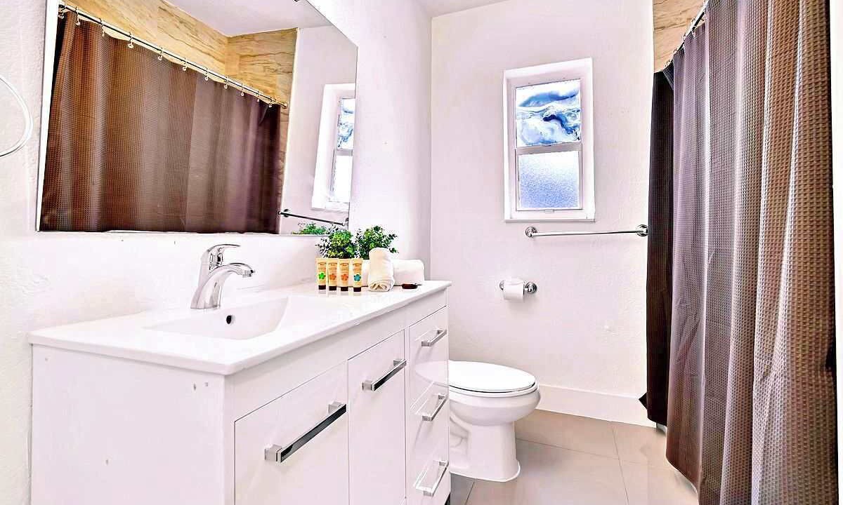 Photo of Bathroom in North Miami