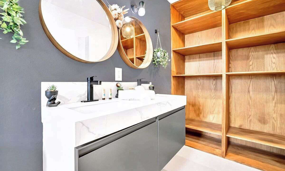 Photo of Bathroom in North Miami