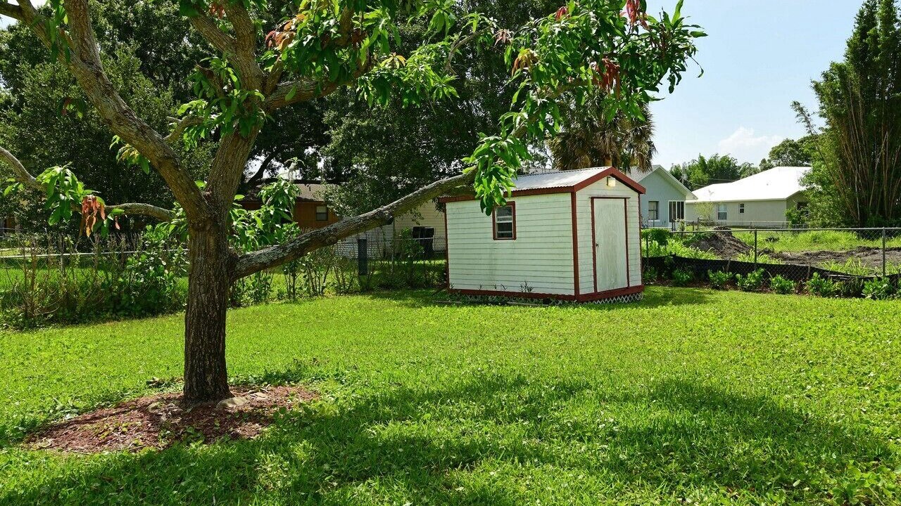 Photo of Outdoor in Indian River Estates