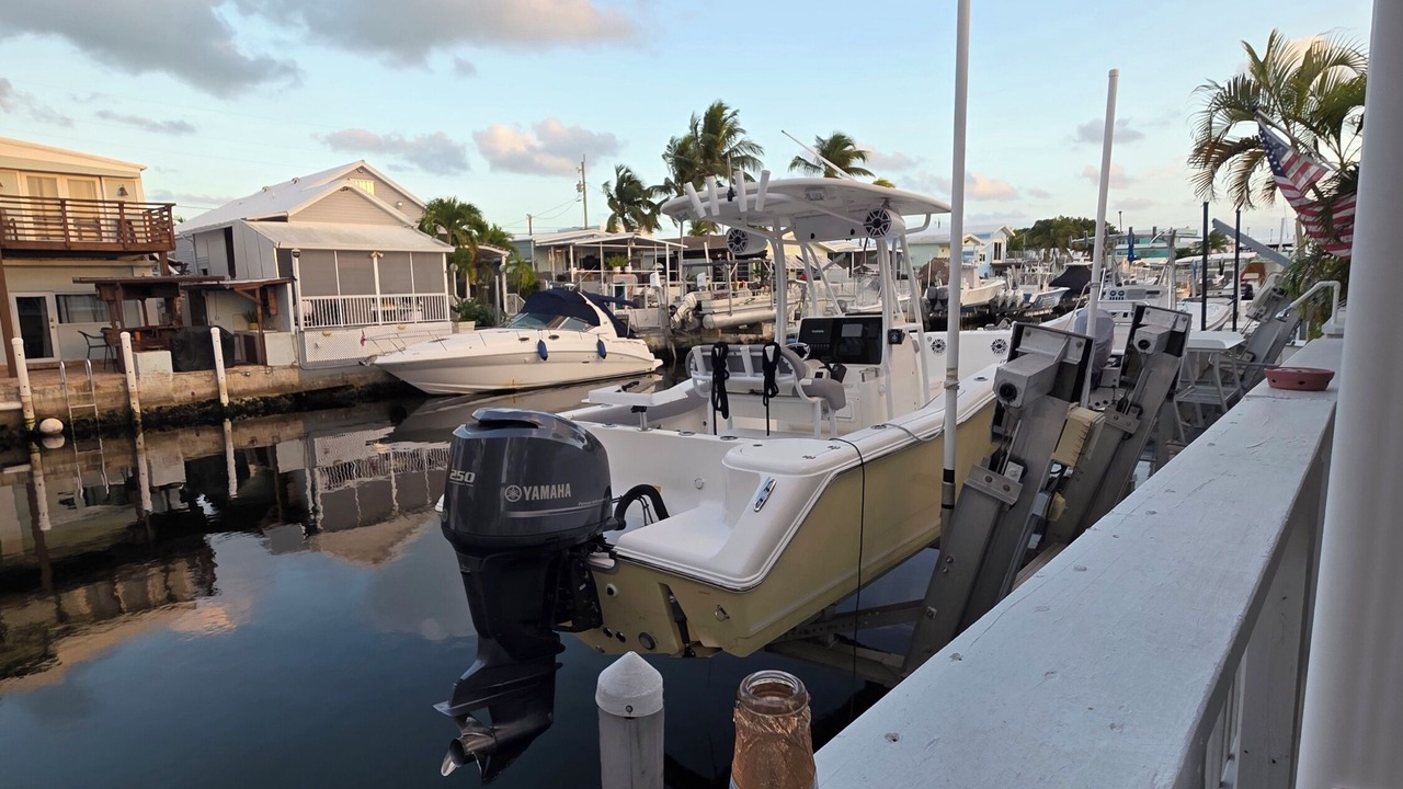 Photo of Others in Tavernier