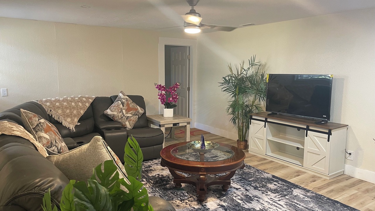 Photo of Livingroom in Tampa