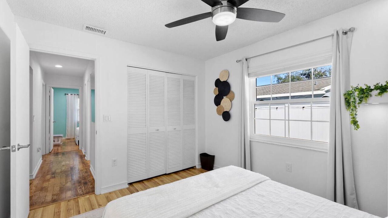 Photo of Bedroom in Lake Sarasota
