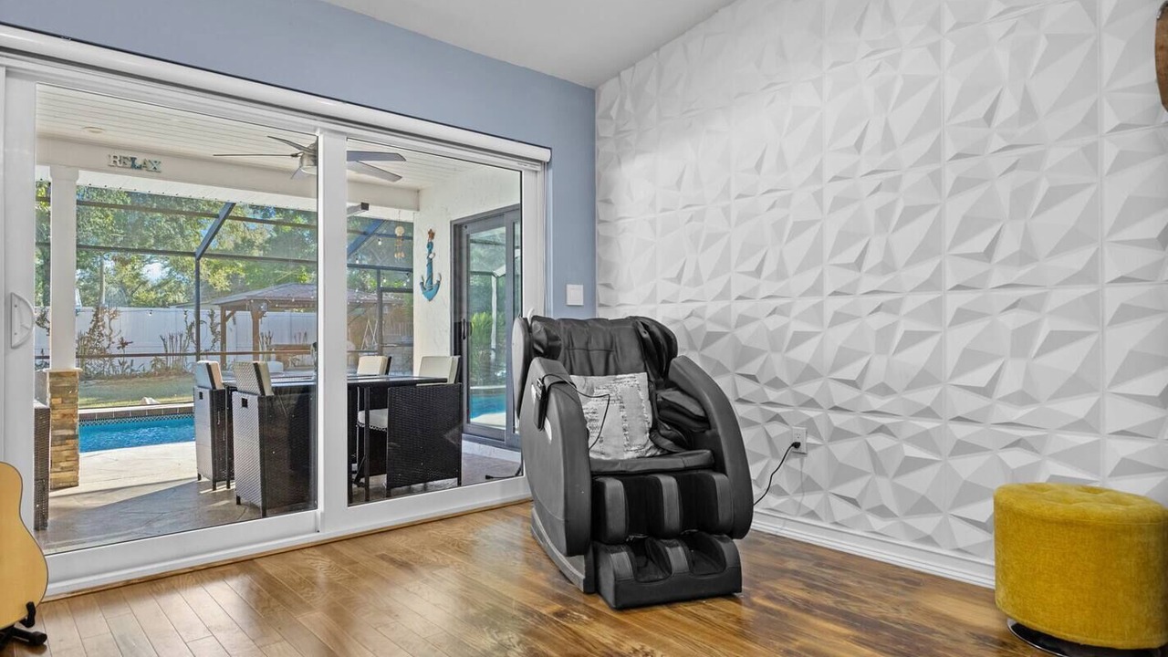 Photo of Livingroom in Lake Sarasota