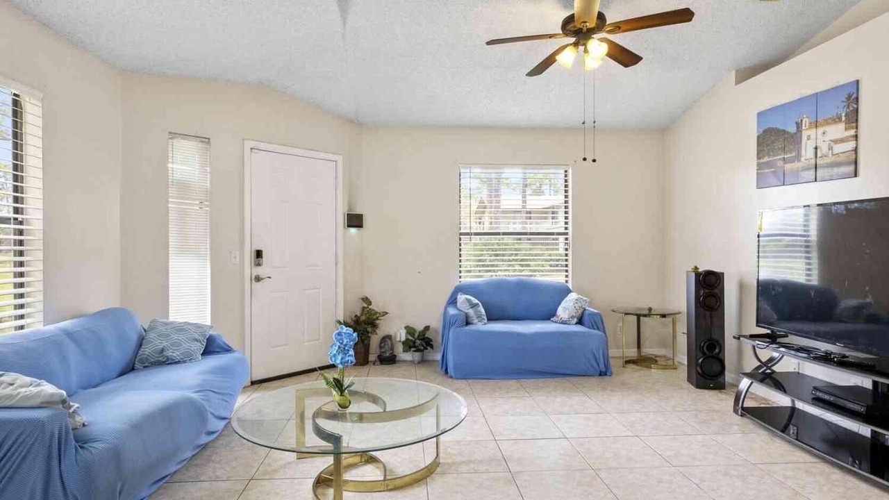 Photo of Livingroom in Fort Pierce