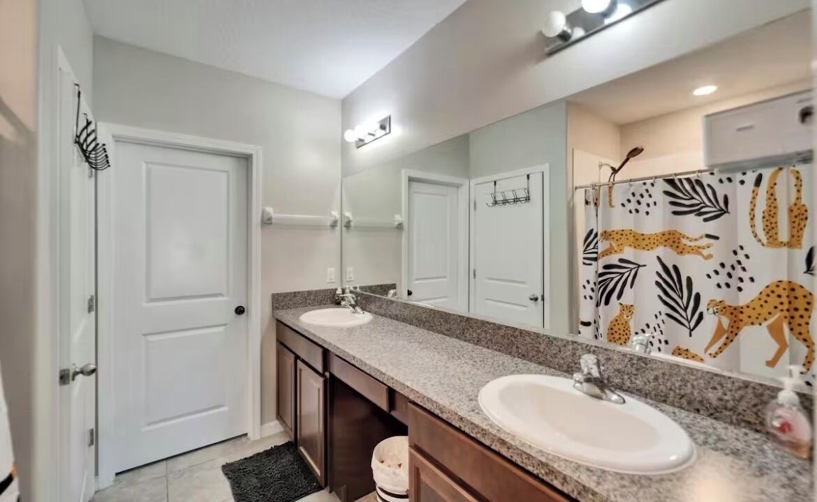 Photo of Bathroom in Wimauma