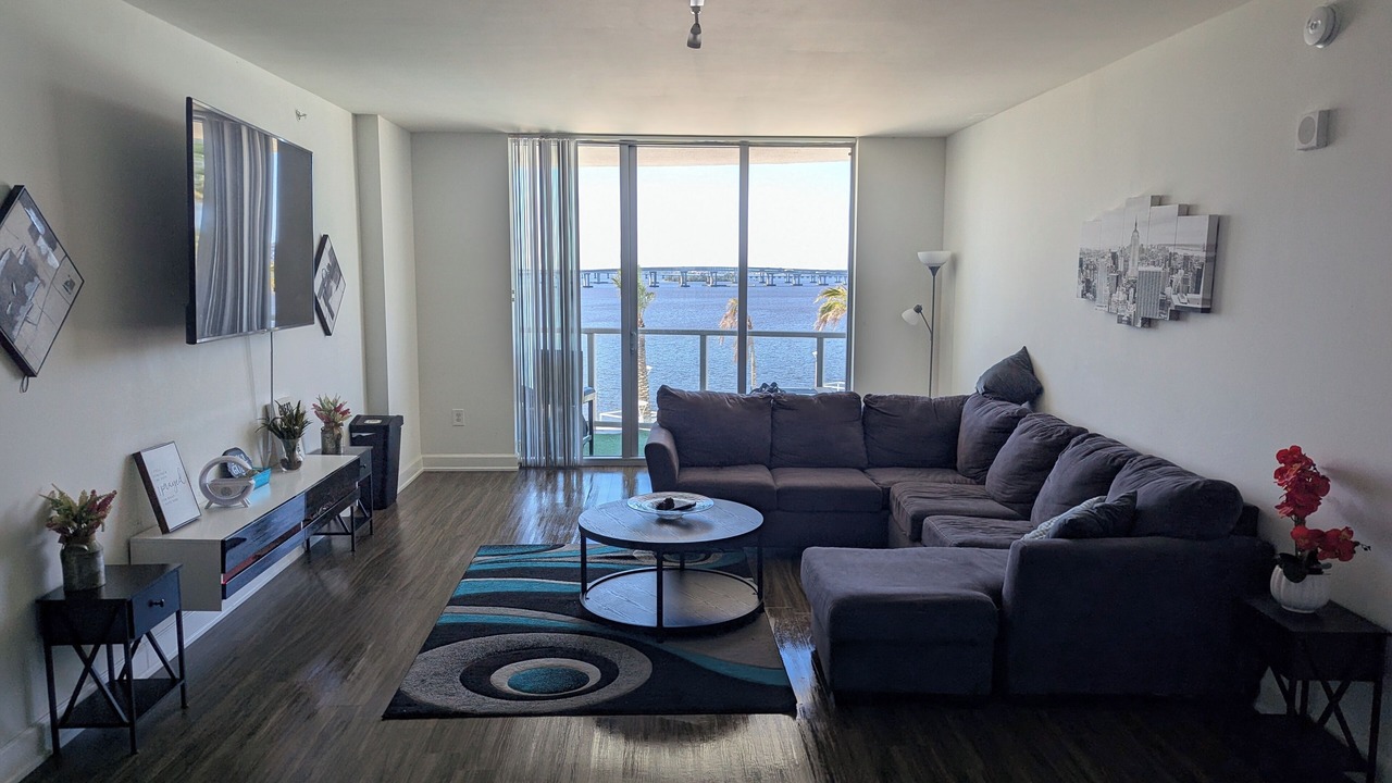 Photo of Livingroom in Fort Myers