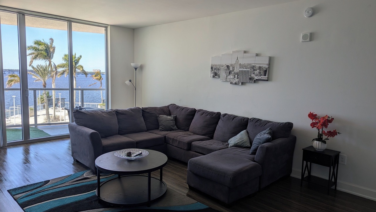 Photo of Livingroom in Fort Myers