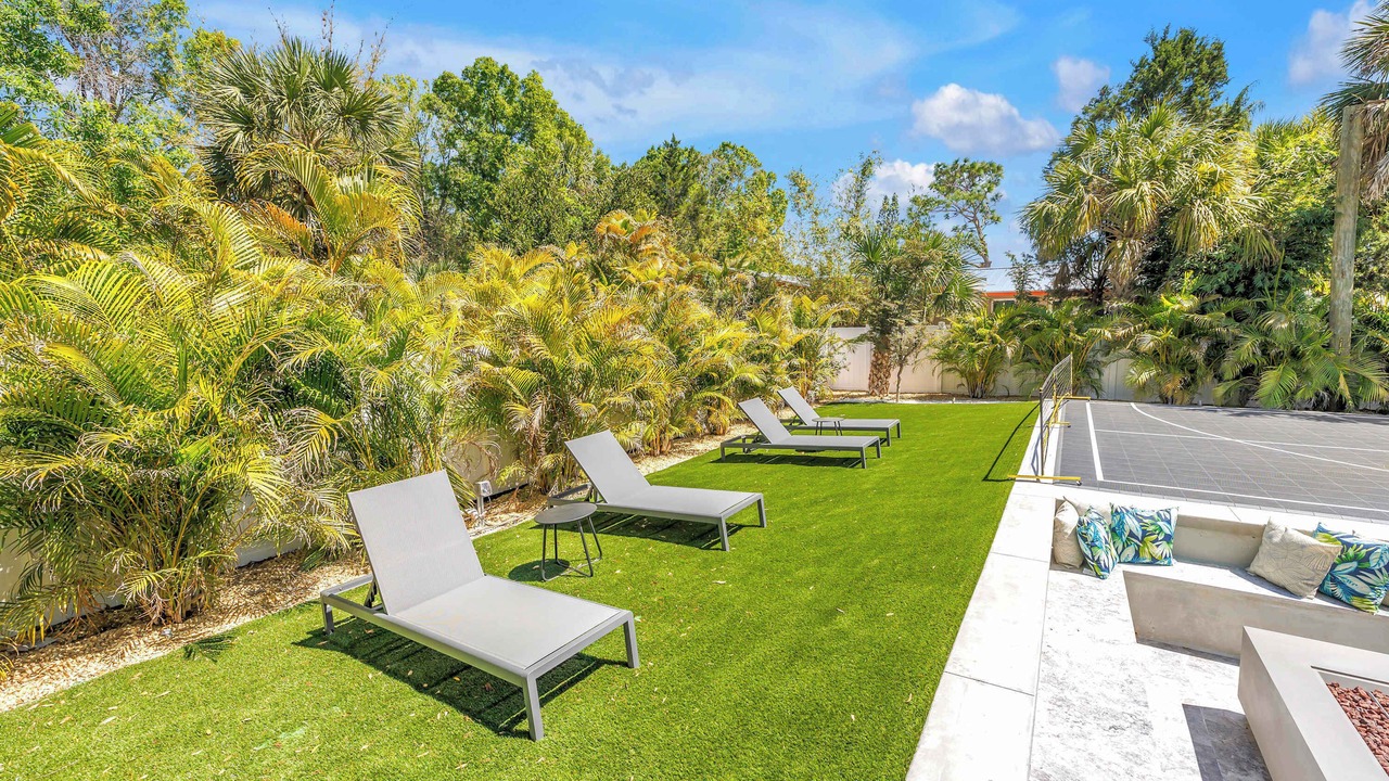 Photo of Outdoor in Ringling Park