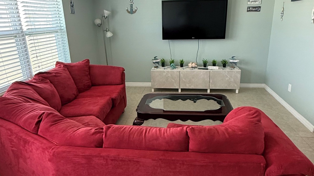 Photo of Livingroom in Riverview