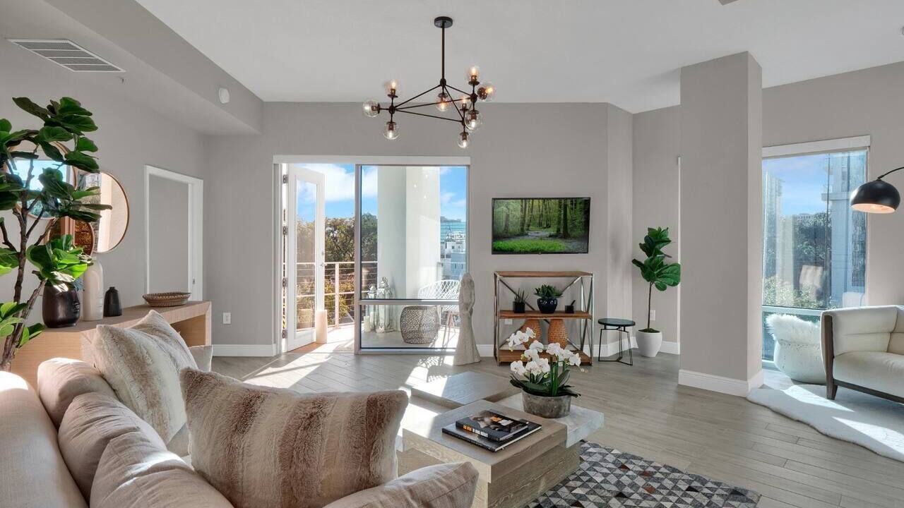 Photo of Livingroom in South Eola
