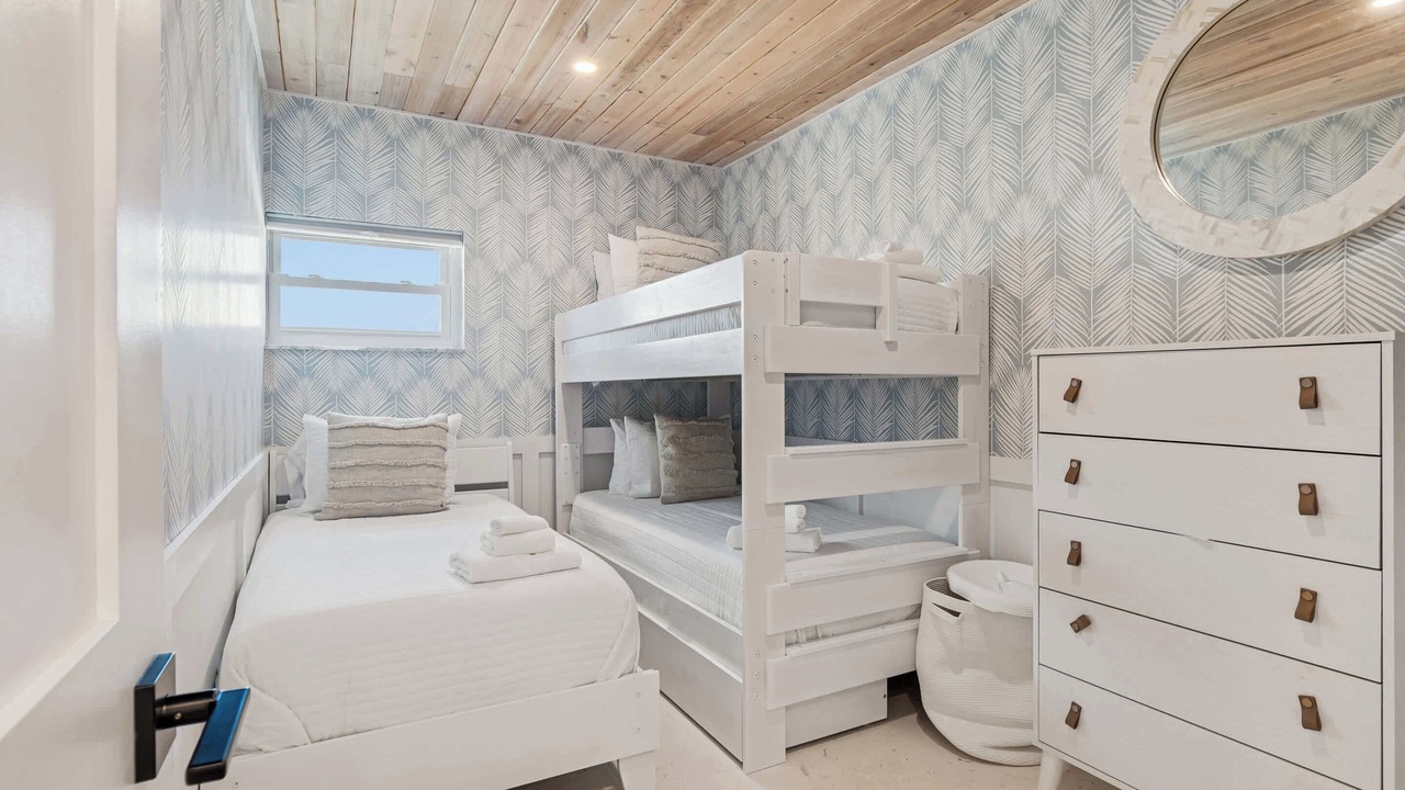 Photo of Bedroom in Belleair Beach
