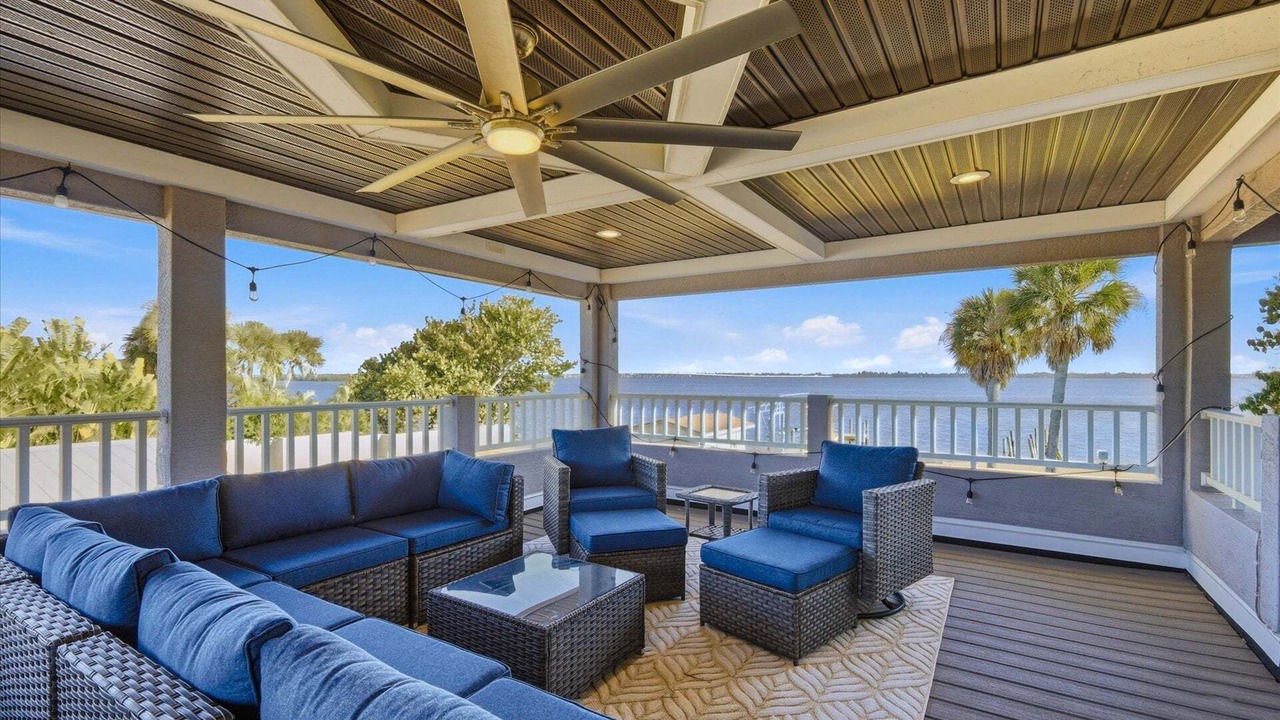 Photo of Patio Balcony in Charlotte Harbor