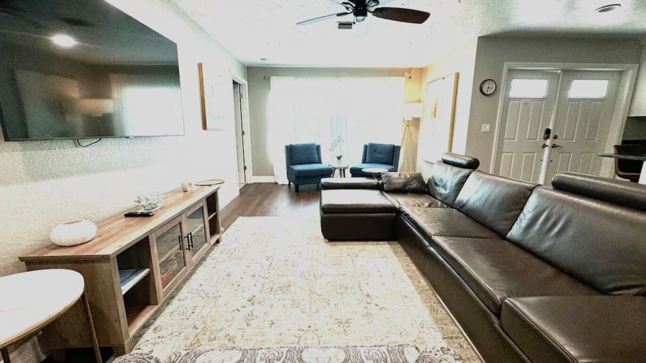 Photo of Livingroom in Kensington Park