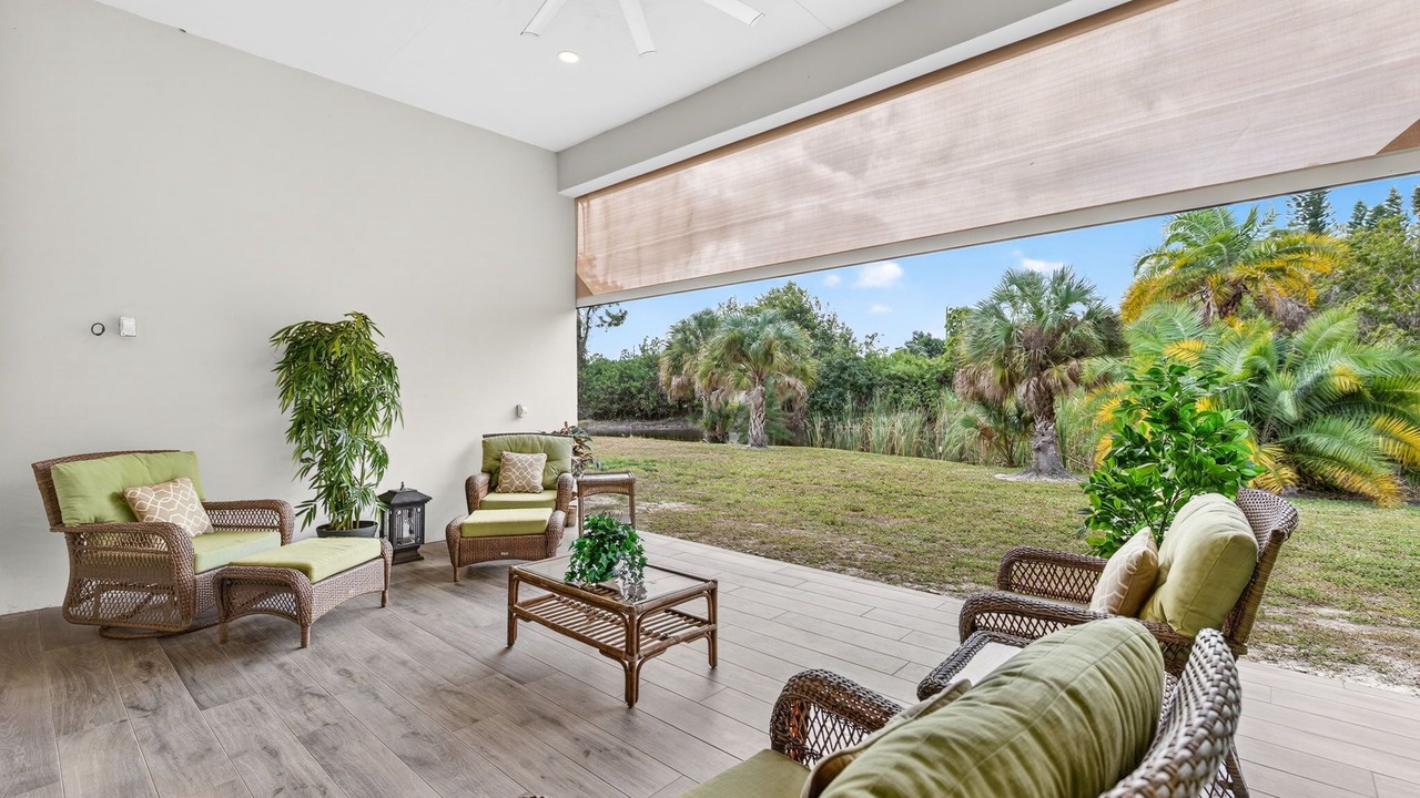 Photo of Patio Balcony in Bell Villa
