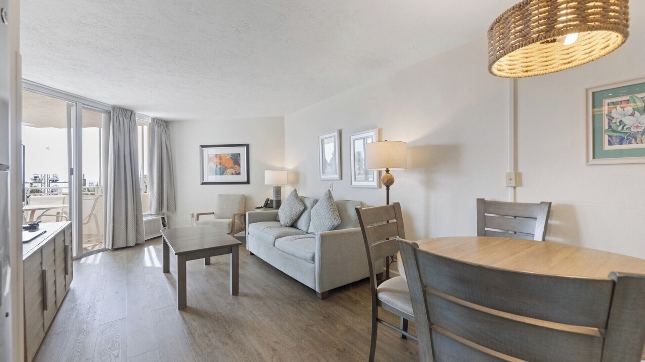 Photo of Livingroom in Lower Matecumbe Beach