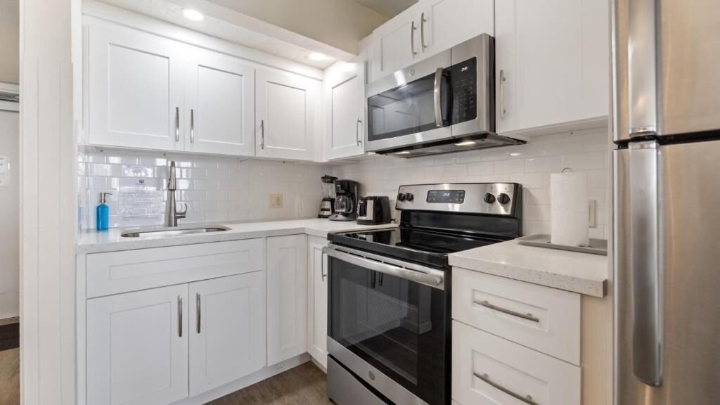 Photo of Kitchen in Lower Matecumbe Beach