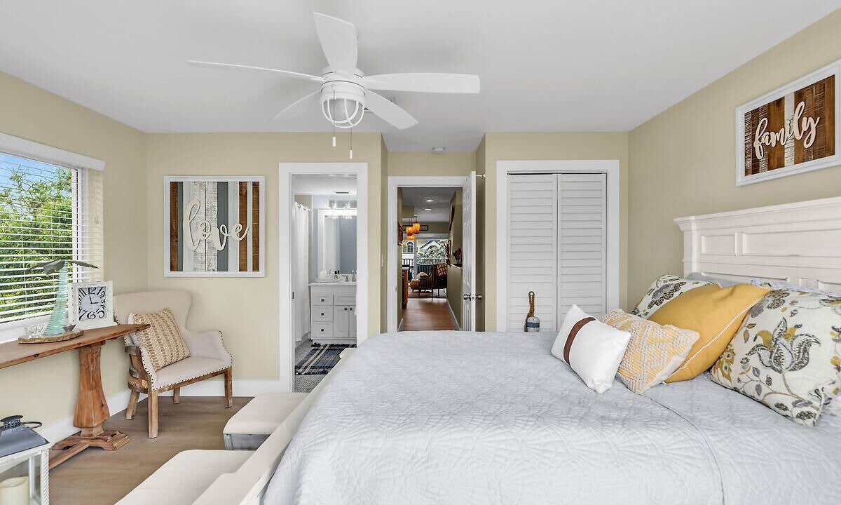 Photo of Bedroom in Key Colony Beach