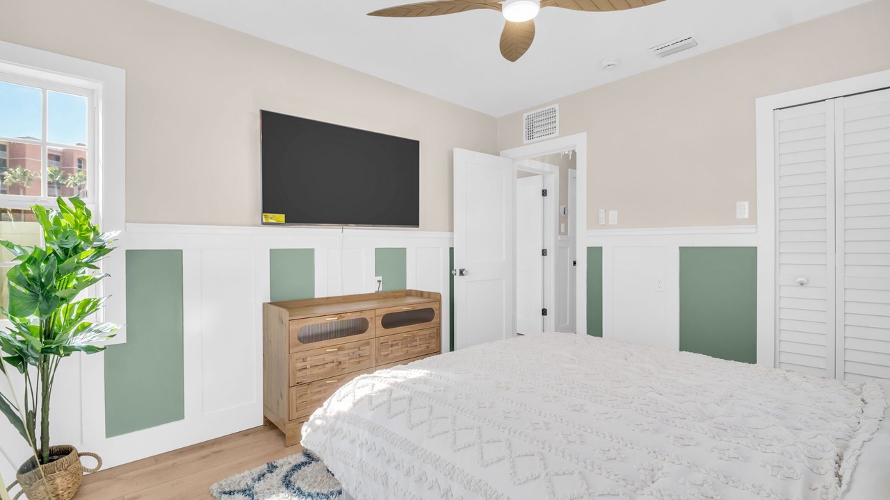Photo of Bedroom in North Redington Beach