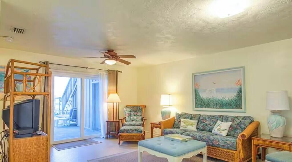 Photo of Bedroom in Floridana Beach