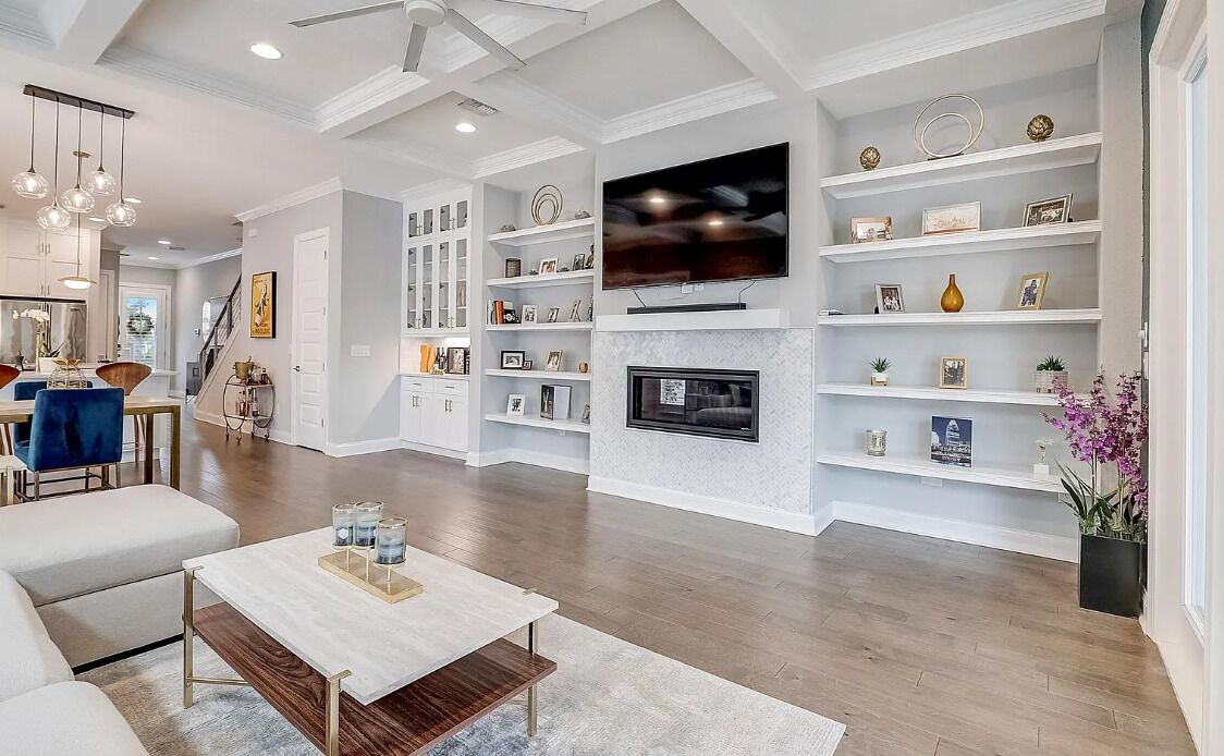 Photo of Livingroom in Courier City - Oscawana